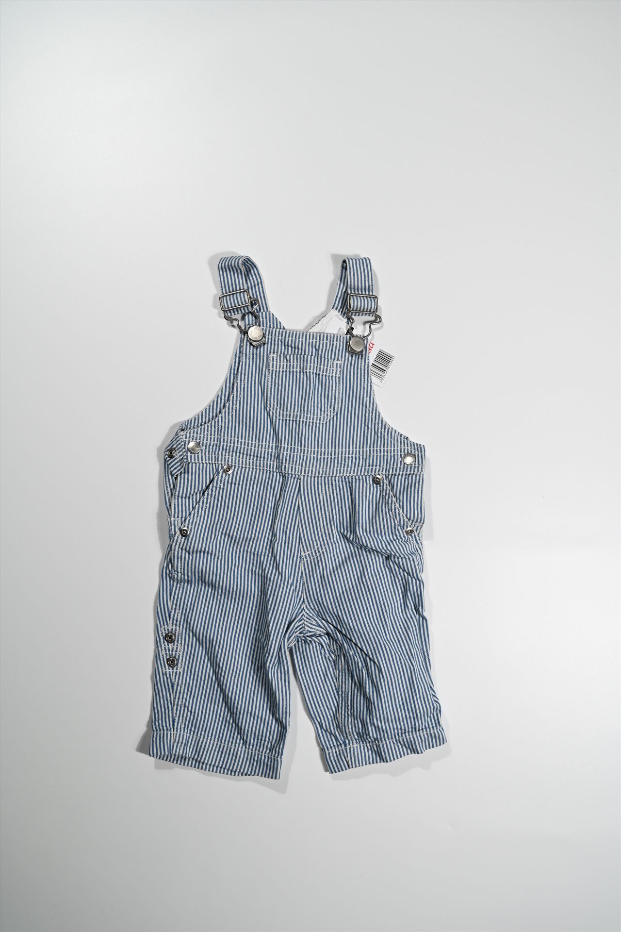 Bébi 3-6 hónapos (68 cm)